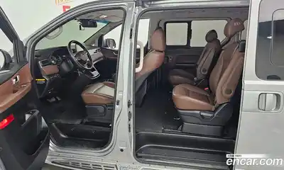 Hyundai Starex 2019 2.5 Автомат в Москве № 886136, миниатюра 12