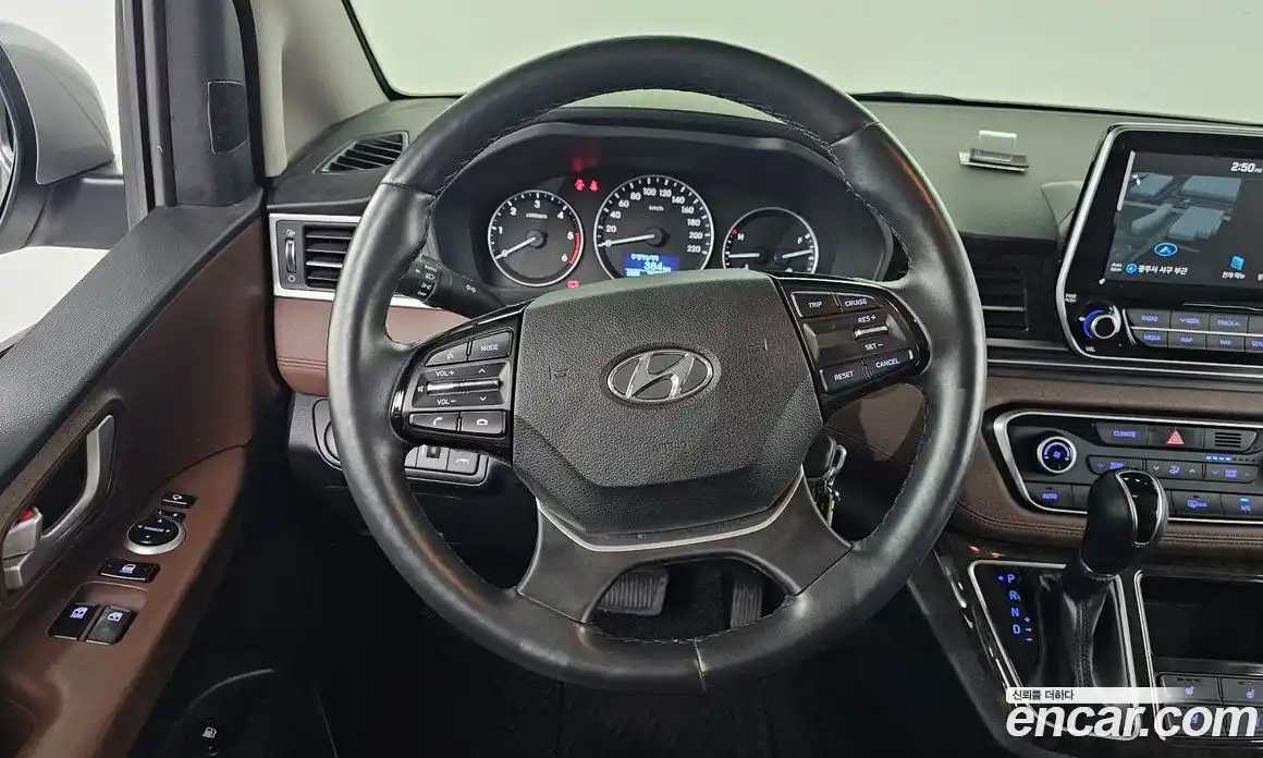 Hyundai Starex 2019 2.5 Автомат в Москве № 886136, фото 13