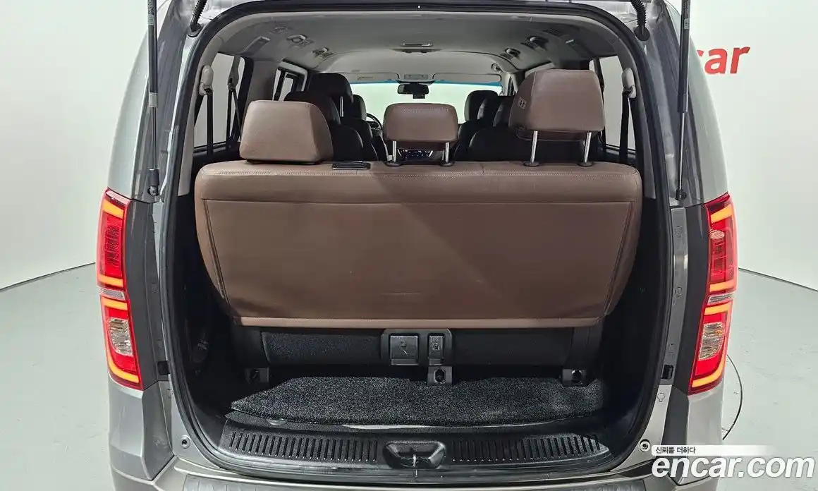 Hyundai Starex 2019 2.5 Автомат в Москве № 886136, фото 20