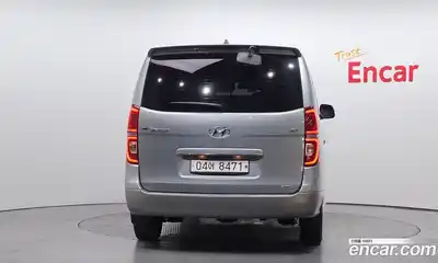 Hyundai Starex 2019 2.5 Автомат в Москве № 886136, миниатюра 4
