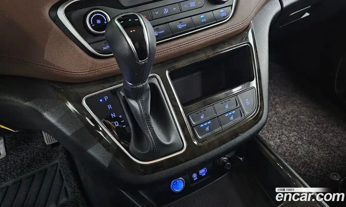 Hyundai Starex 2019 2.5 Автомат в Москве № 886136, фото 9