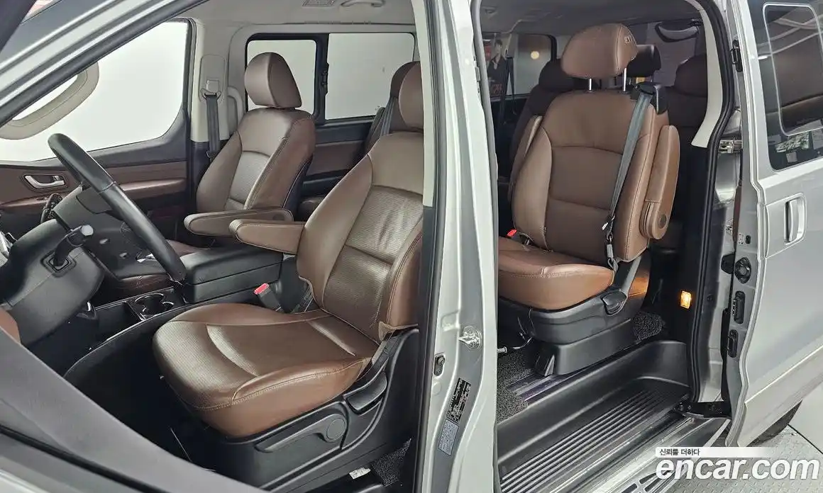 Hyundai Starex 2019 2.5 Автомат в Москве № 886136, фото 10