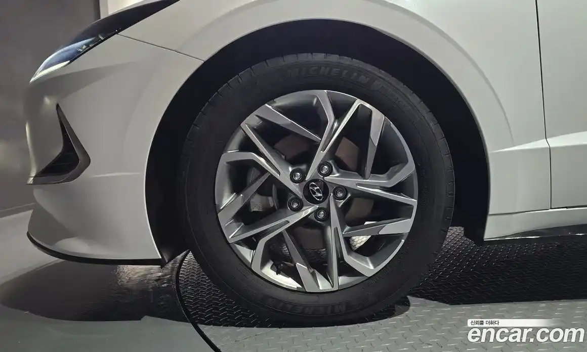 Hyundai Sonata 2019 2.0 Автомат в Москве № 886142, фото 5