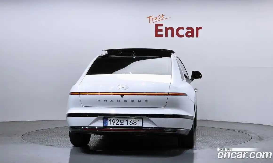 Hyundai Grandeur 2023 1.6 Автомат в Москве № 886491, фото 4