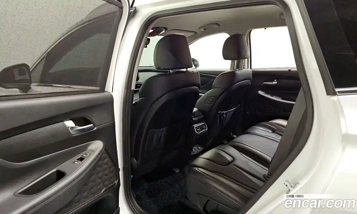 Hyundai Santa Fe 2020 2.2 Автомат в Москве № 886850, фото 11