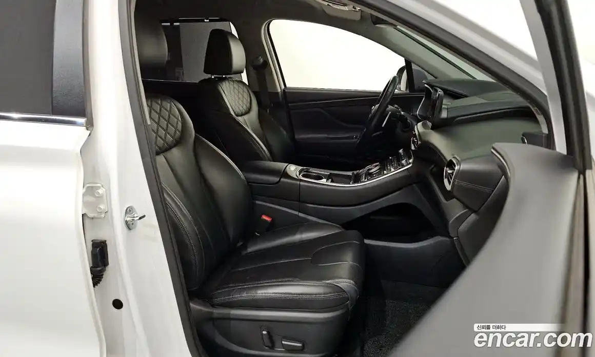 Hyundai Santa Fe 2020 2.2 Автомат в Москве № 886850, фото 12