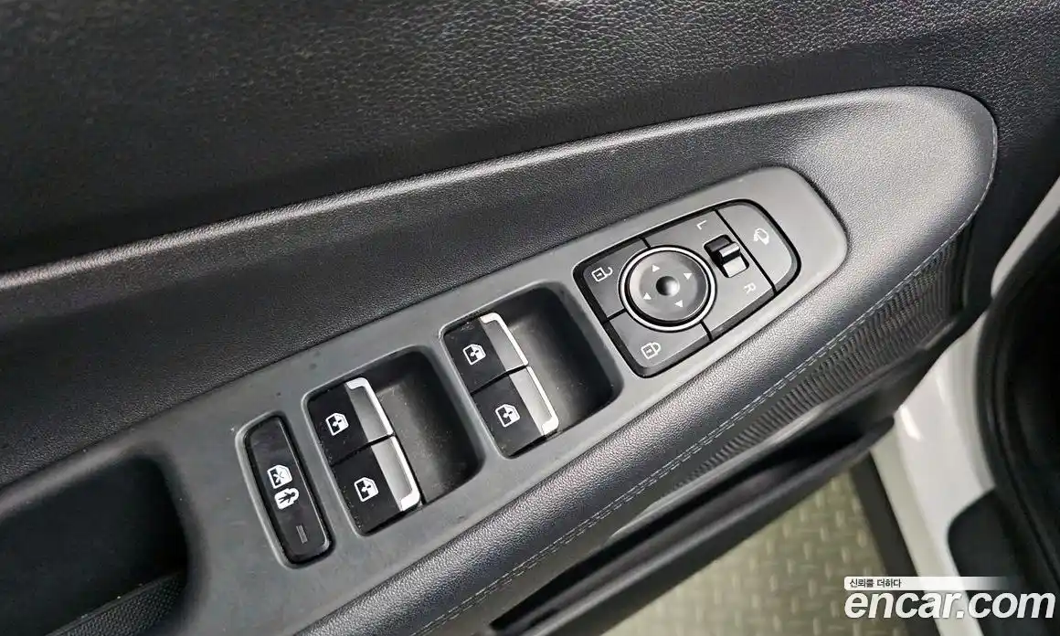 Hyundai Santa Fe 2020 2.2 Автомат в Москве № 886850, фото 13