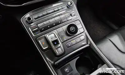 Hyundai Santa Fe 2020 2.2 Автомат в Москве № 886850, миниатюра 9