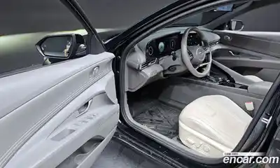 Hyundai Avante 2023 1.6 Автомат в Москве № 886900, миниатюра 11