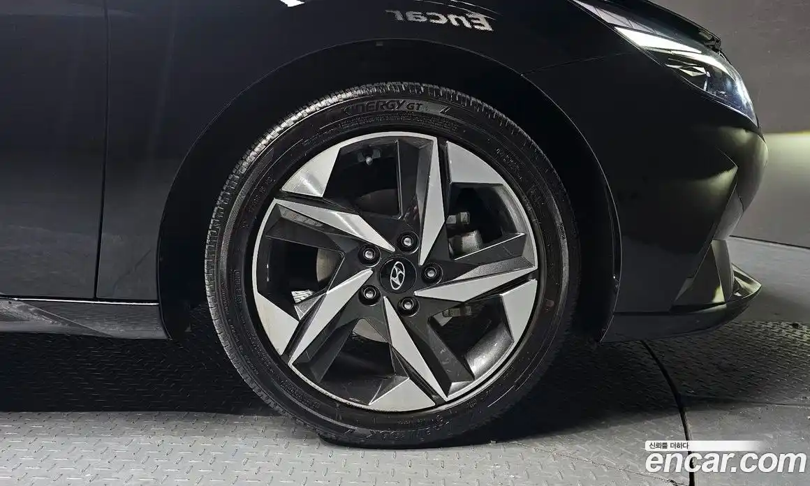 Hyundai Avante 2023 1.6 Автомат в Москве № 886900, фото 5