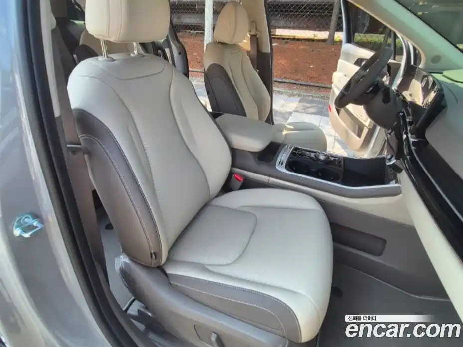 Kia Canival 2025 1.6 Автомат в Москве № 887194, фото 10