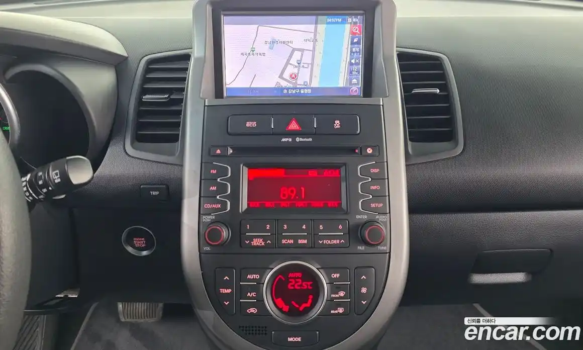 Kia Soul 2012 1.6 Автомат в Москве № 887231, фото 14