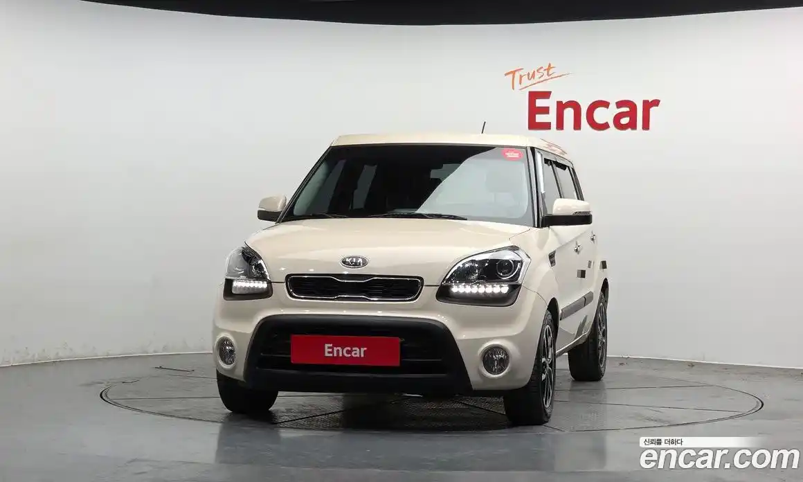 Kia Soul 2012 1.6 Автомат в Москве № 887231, фото 3