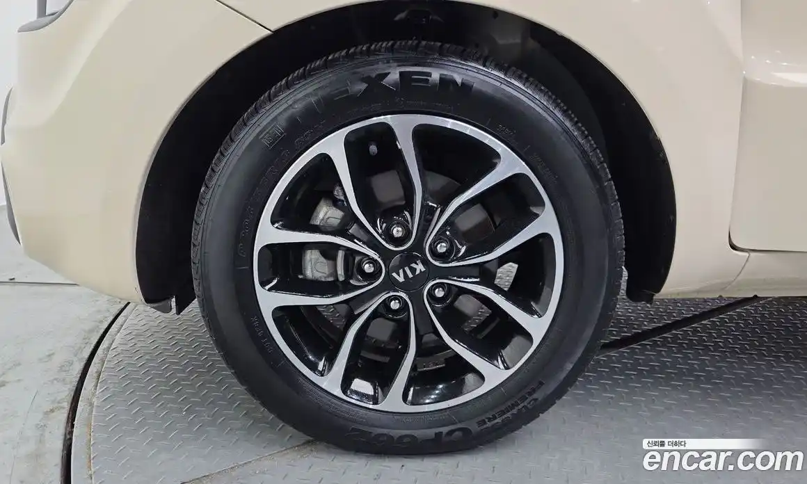 Kia Soul 2012 1.6 Автомат в Москве № 887231, фото 5