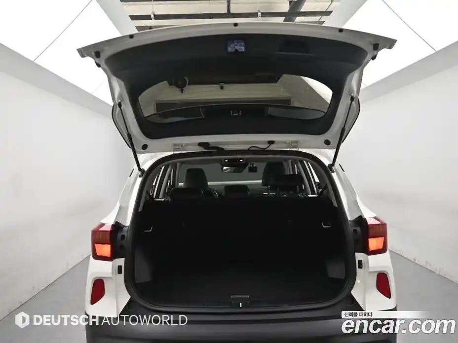 Kia Seltos 2020 1.6 Автомат в Москве № 887825, фото 19