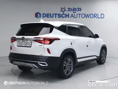 Kia Seltos 2020 1.6 Автомат в Москве № 887825, миниатюра 2