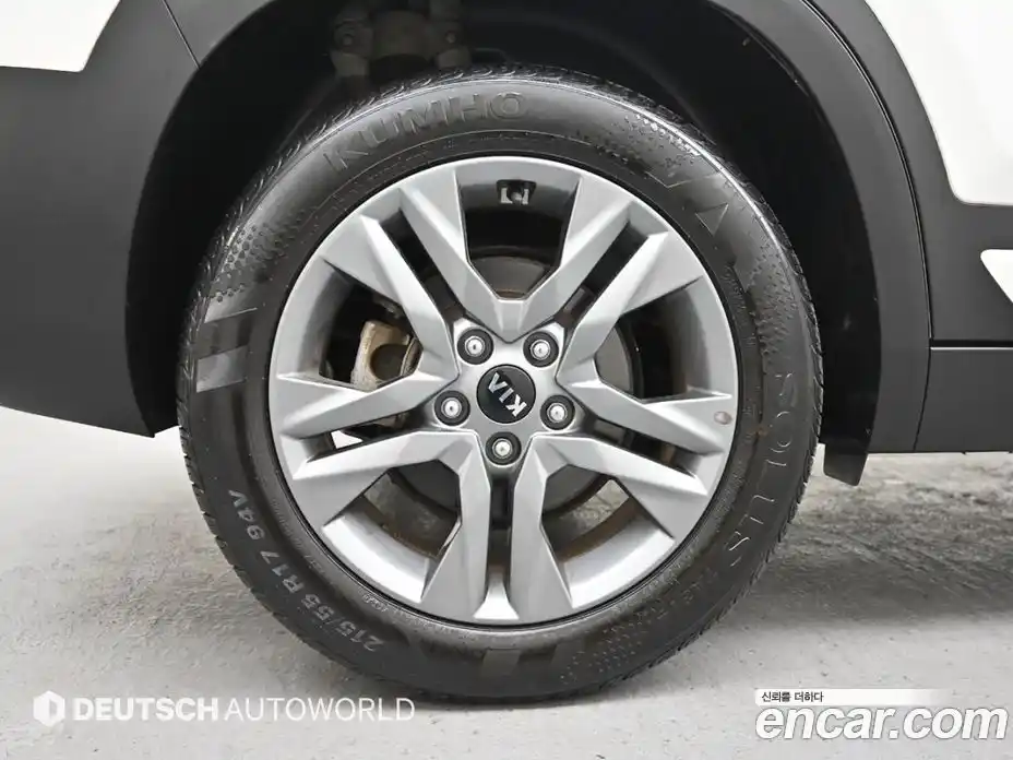 Kia Seltos 2020 1.6 Автомат в Москве № 887825, фото 5