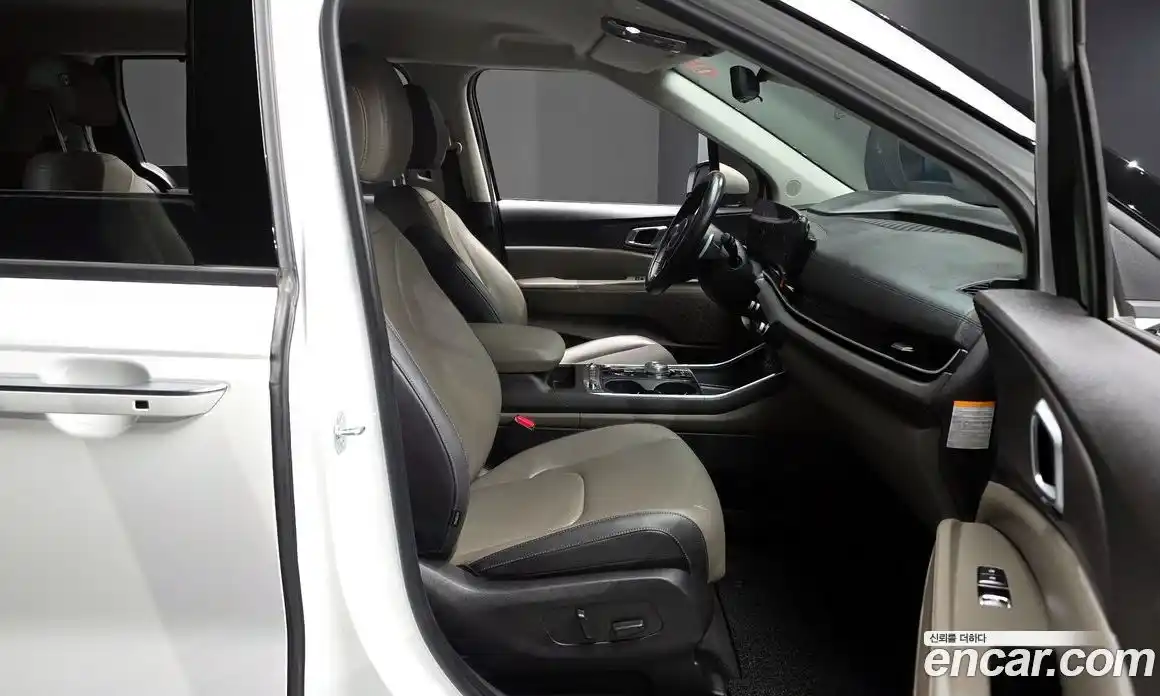 Kia Canival 2024 1.6 Автомат в Москве № 887837, фото 10