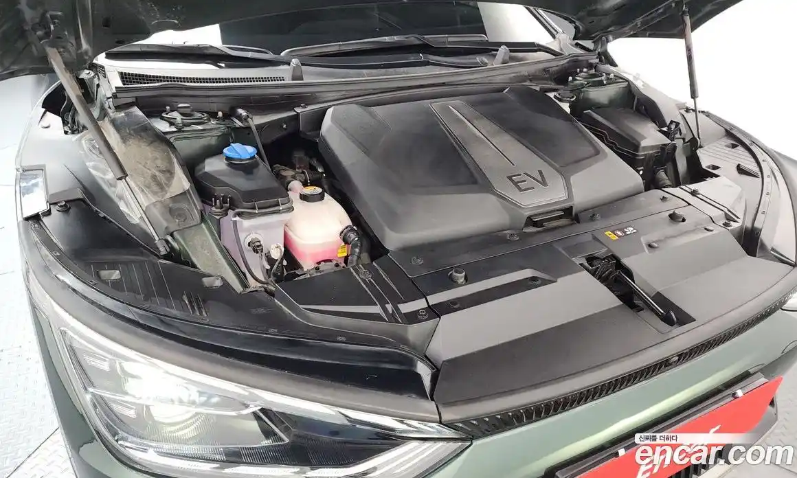 Kia EV6 2021 0.1 Автомат в Москве № 888138, фото 6