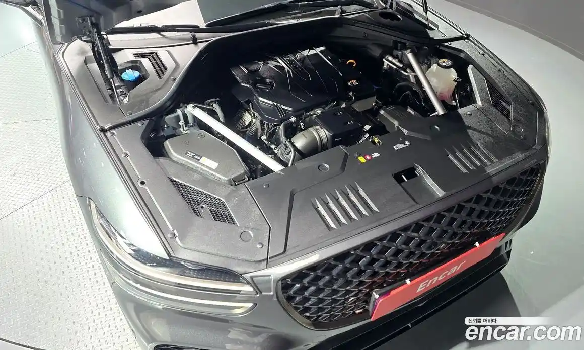 Genesis GV70 2022 2.5 Автомат в Москве № 888538, фото 6