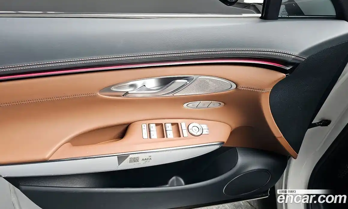 Genesis GV70 2024 2.5 Автомат в Москве № 888620, фото 16