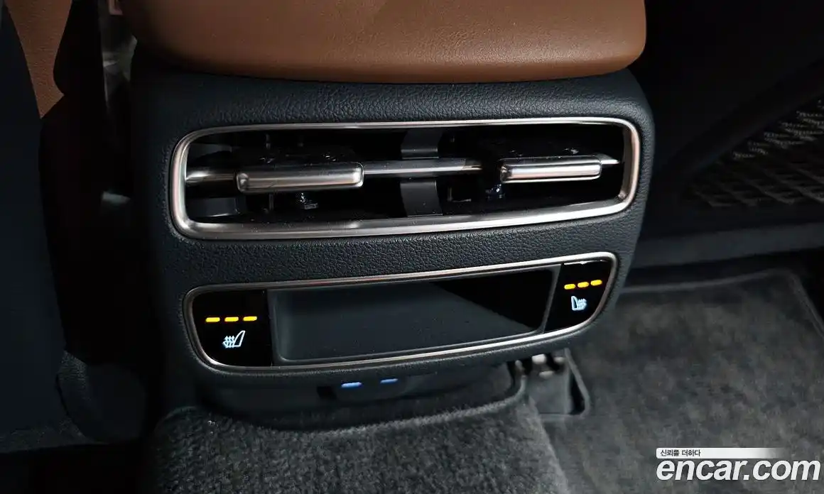 Genesis GV70 2024 2.5 Автомат в Москве № 888620, фото 17