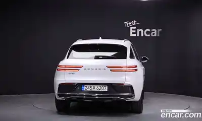 Genesis GV70 2024 2.5 Автомат в Москве № 888620, миниатюра 3