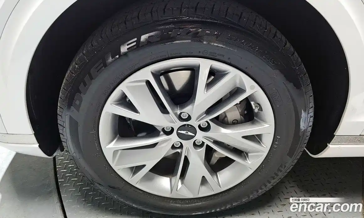 Genesis GV70 2024 2.5 Автомат в Москве № 888620, фото 4