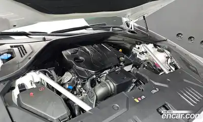 Genesis GV70 2024 2.5 Автомат в Москве № 888620, миниатюра 5