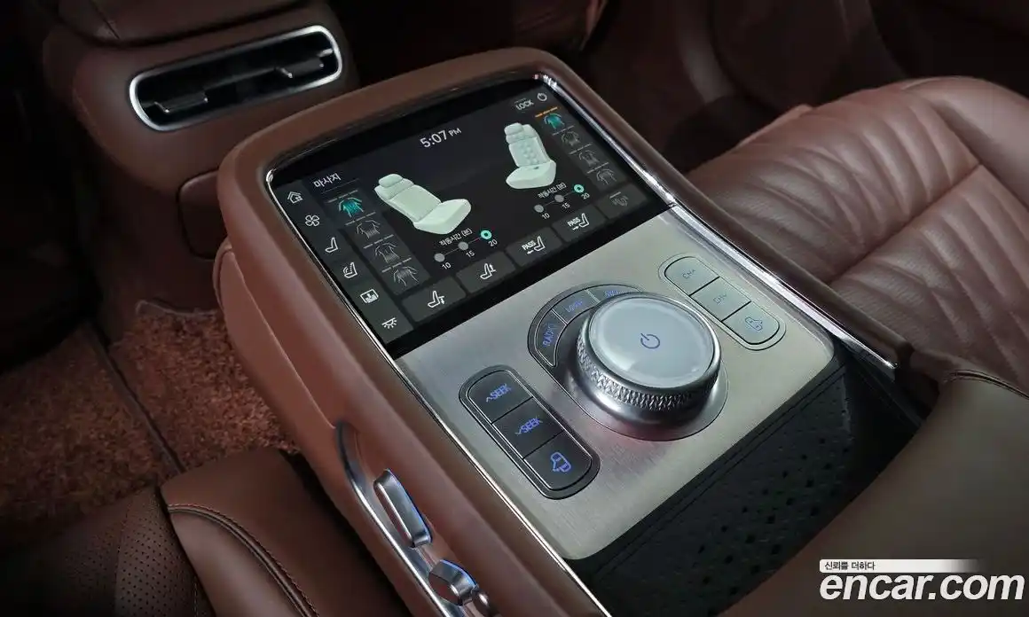 Genesis G90 2024 3.5 гидро в Москве № 888679, фото 19