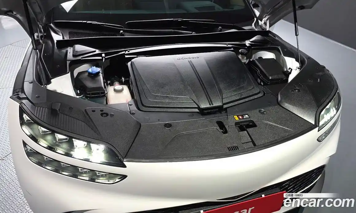 Genesis GV60 2023 0.1 Автомат в Москве № 888758, фото 6