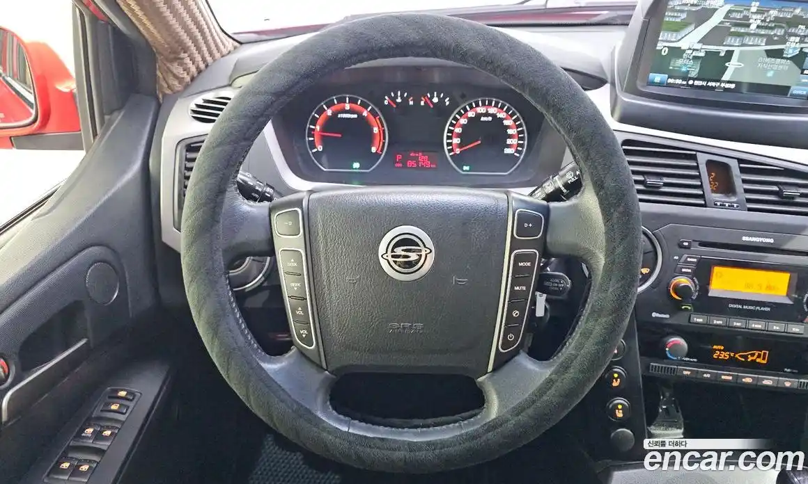 SsangYong Korando 2013 2.0 Автомат в Москве № 889598, фото 14