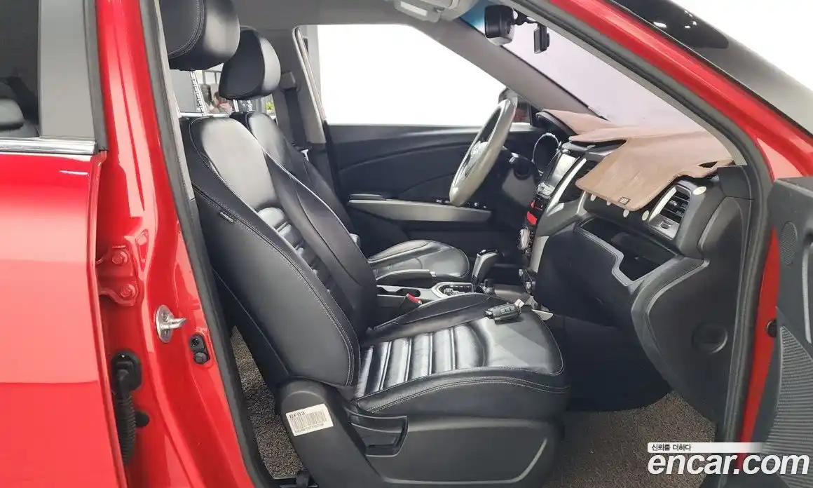 SsangYong TIBOLI 2015 1.6 Автомат в Москве № 889750, фото 11