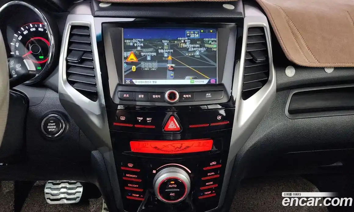 SsangYong TIBOLI 2015 1.6 Автомат в Москве № 889750, фото 14