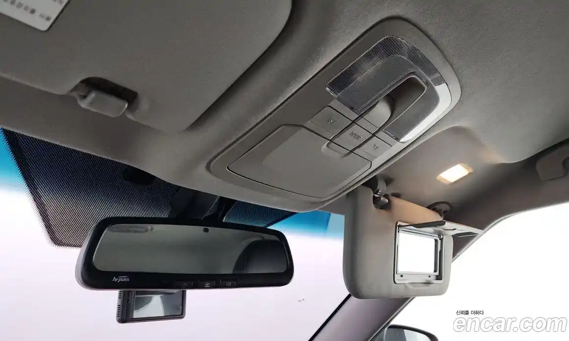 SsangYong TIBOLI 2015 1.6 Автомат в Москве № 889750, фото 19