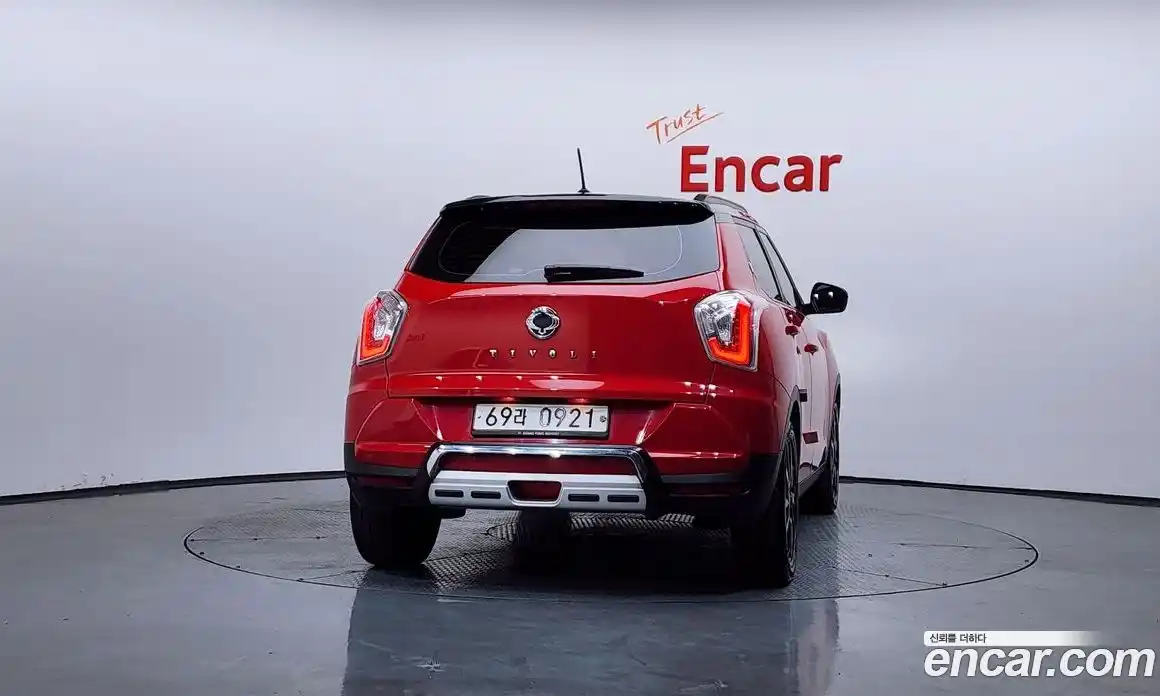 SsangYong TIBOLI 2015 1.6 Автомат в Москве № 889750, фото 4