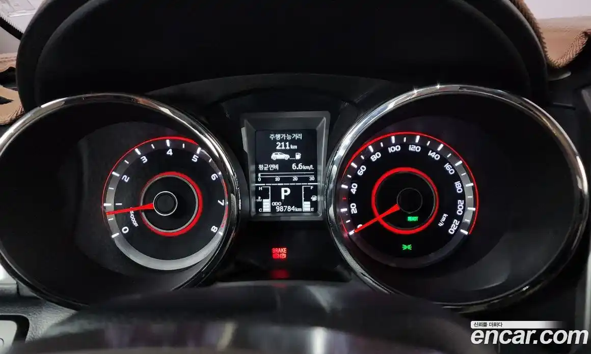 SsangYong TIBOLI 2015 1.6 Автомат в Москве № 889750, фото 8