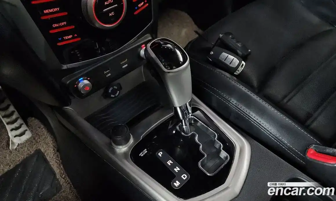 SsangYong TIBOLI 2015 1.6 Автомат в Москве № 889750, фото 9