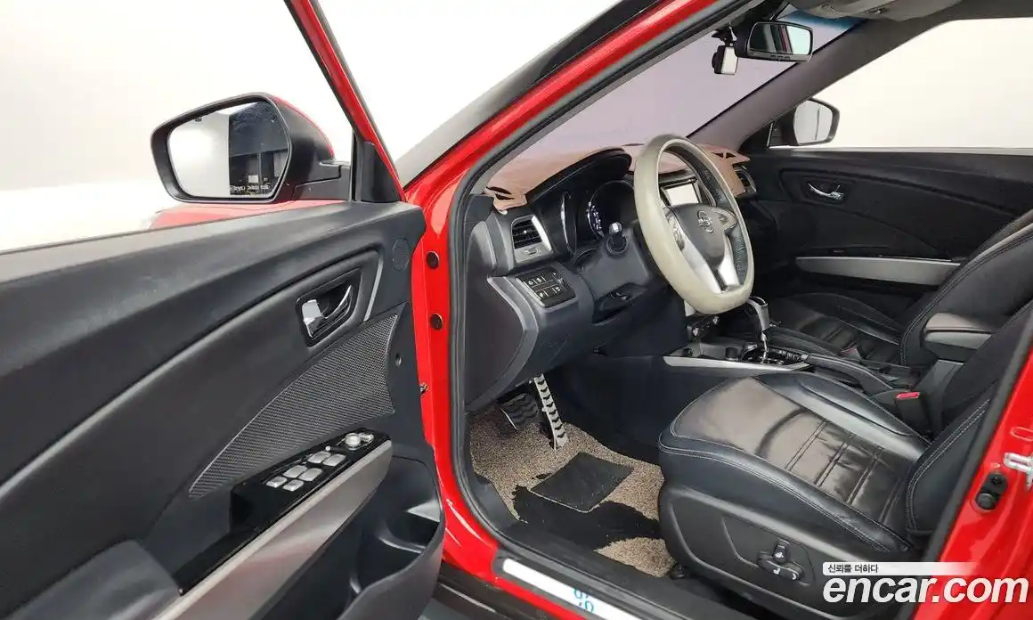 SsangYong TIBOLI 2015 1.6 Автомат в Москве № 889750, фото 10