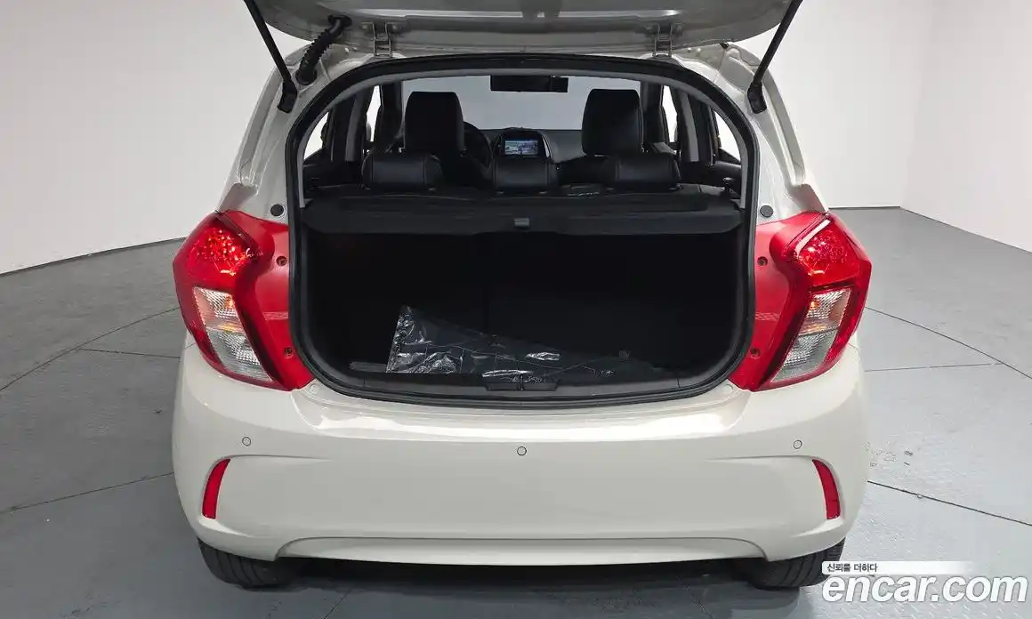 Chevrolet Spark 2018 1.0 Автомат в Москве № 890441, фото 19