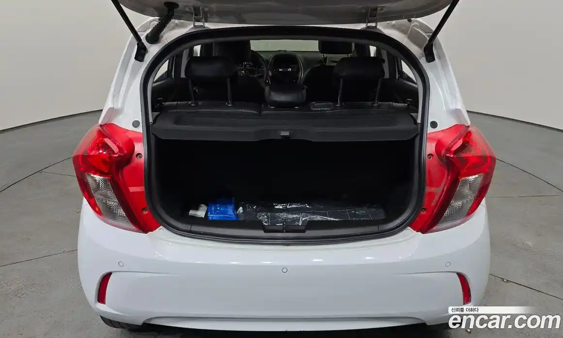 Chevrolet Spark 2017 1.0 Автомат в Москве № 890621, фото 20