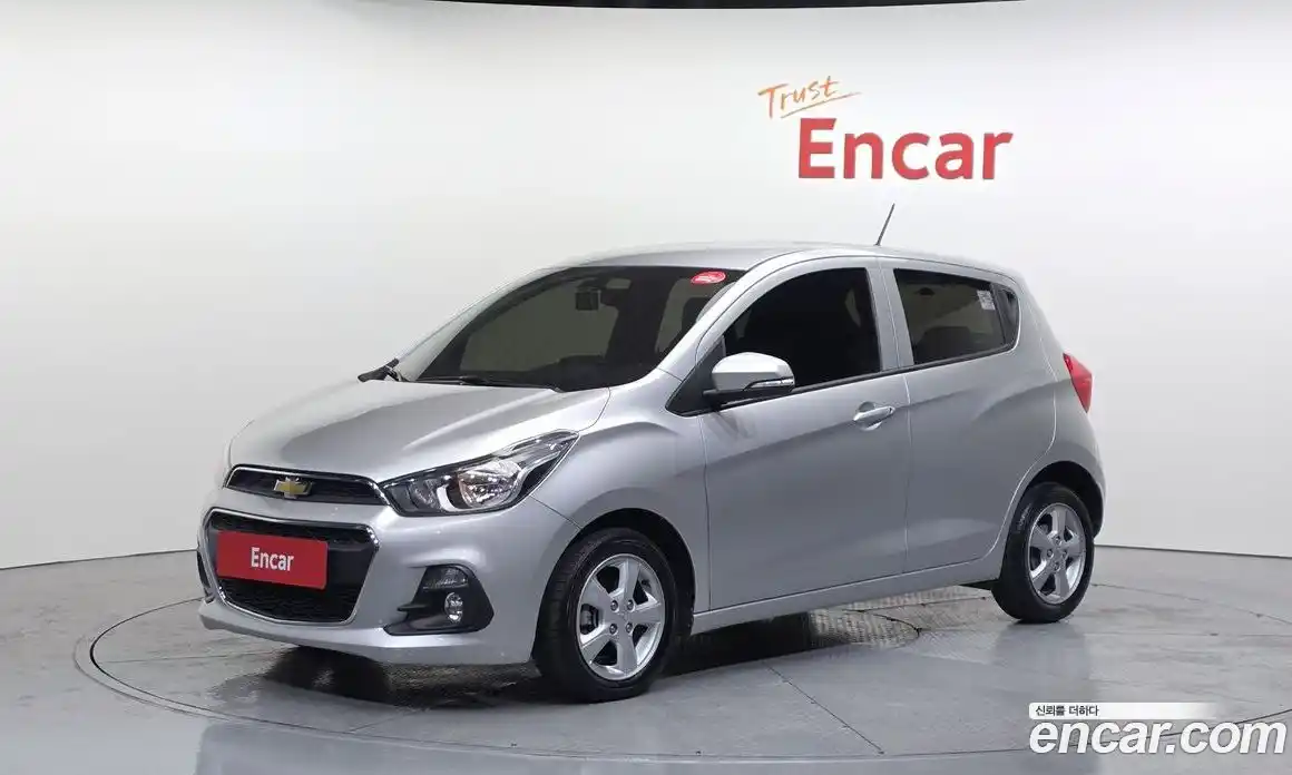 Chevrolet Spark 2015 1.0 Автомат в Москве № 890770, фото 1