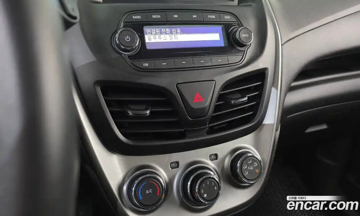 Chevrolet Spark 2015 1.0 Автомат в Москве № 890770, фото 15