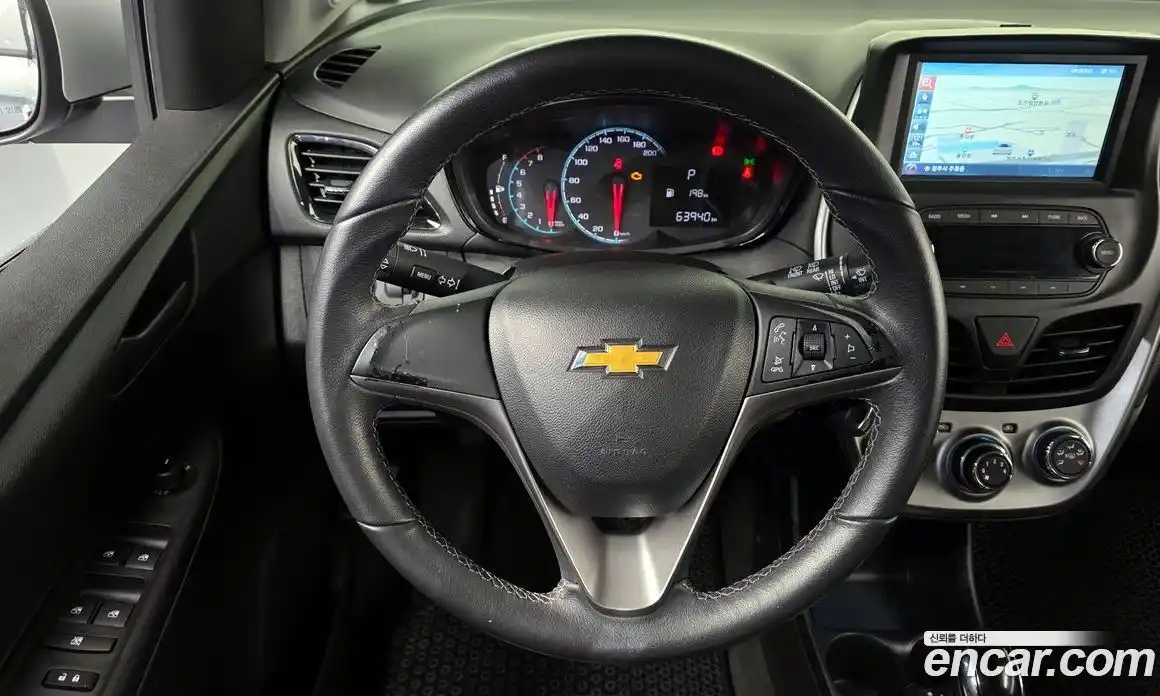 Chevrolet Spark 2015 1.0 Автомат в Москве № 890770, фото 18