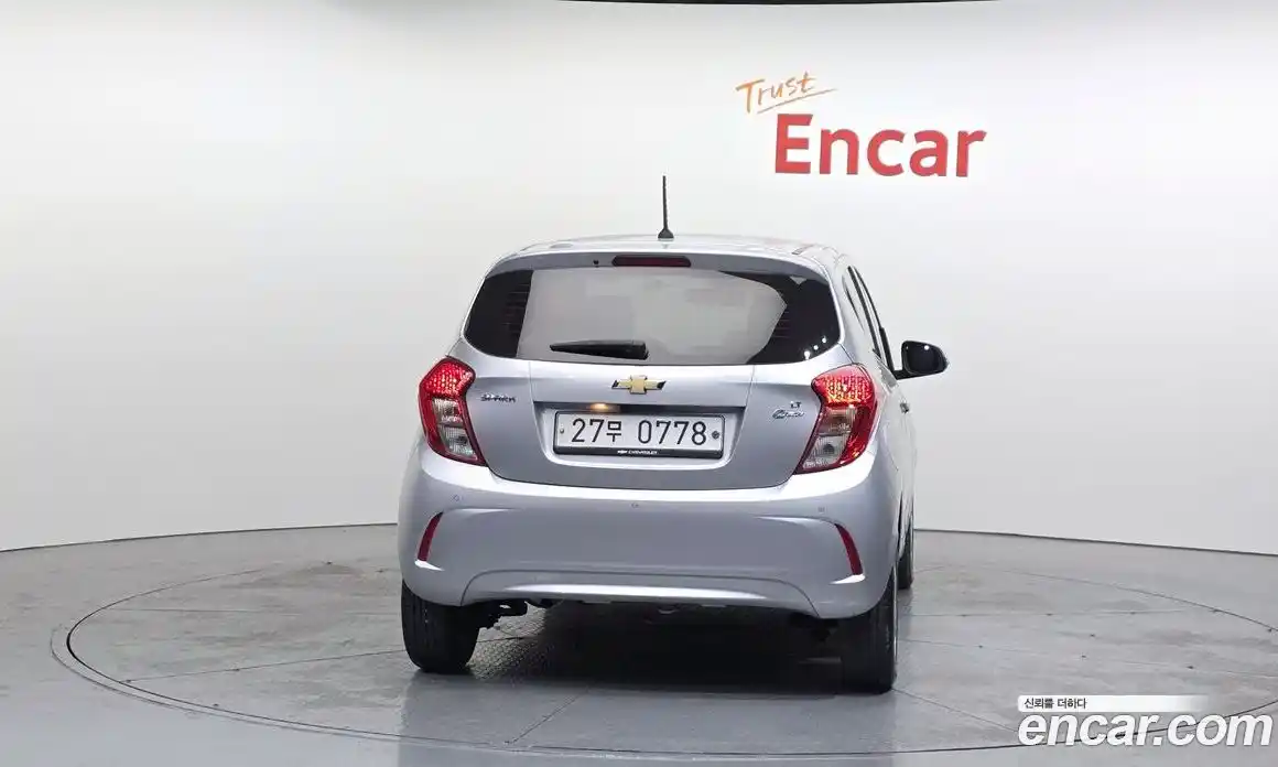Chevrolet Spark 2015 1.0 Автомат в Москве № 890770, фото 4