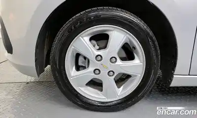 Chevrolet Spark 2015 1.0 Автомат в Москве № 890770, миниатюра 5