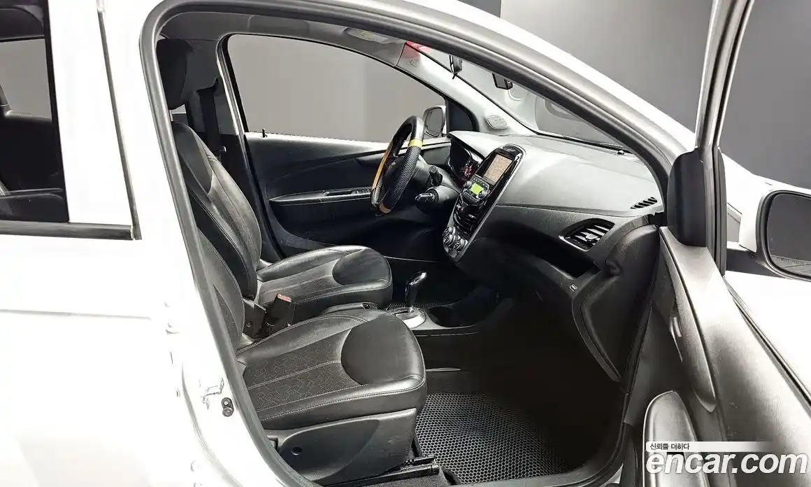 Chevrolet Spark 2017 1.0 Автомат в Москве № 890972, фото 11