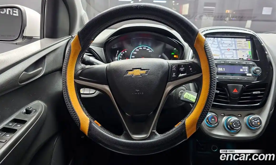 Chevrolet Spark 2017 1.0 Автомат в Москве № 890972, фото 13