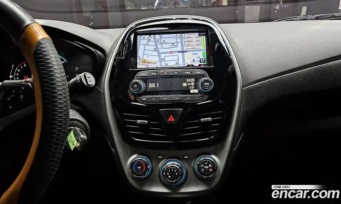 Chevrolet Spark 2017 1.0 Автомат в Москве № 890972, фото 14