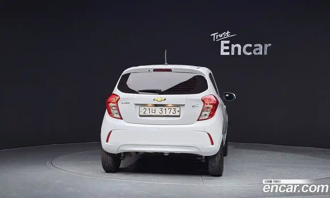Chevrolet Spark 2017 1.0 Автомат в Москве № 890972, фото 4